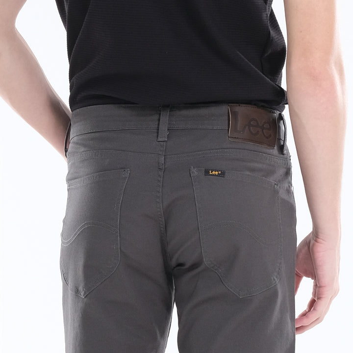 LEE MENS COLORED SHORTS; 11" INSEAM