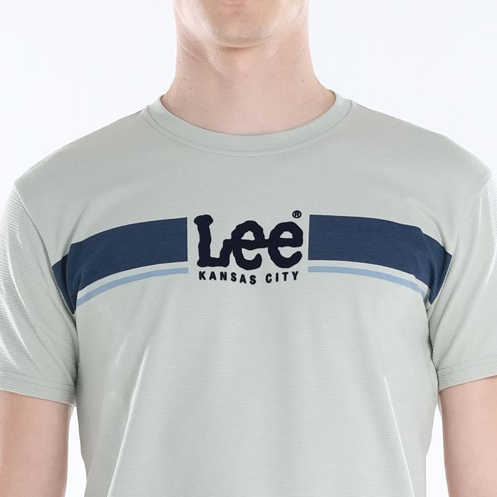 LEE MENS ROUND NECK TEE; EMBOSSED LOGO