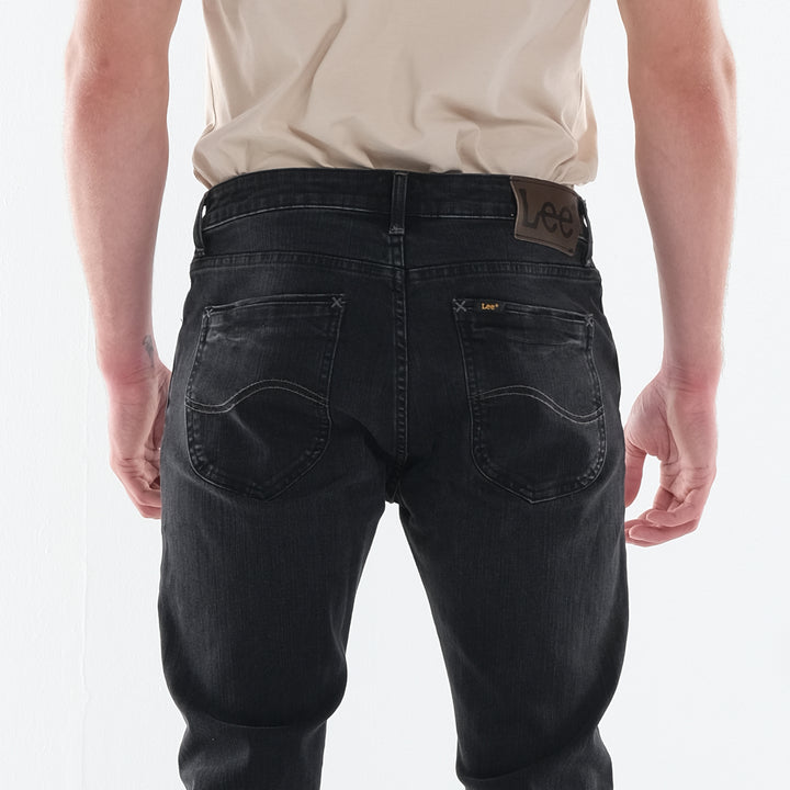 LEE MENS LUKE DENIM PANTS IN MOTO GREY