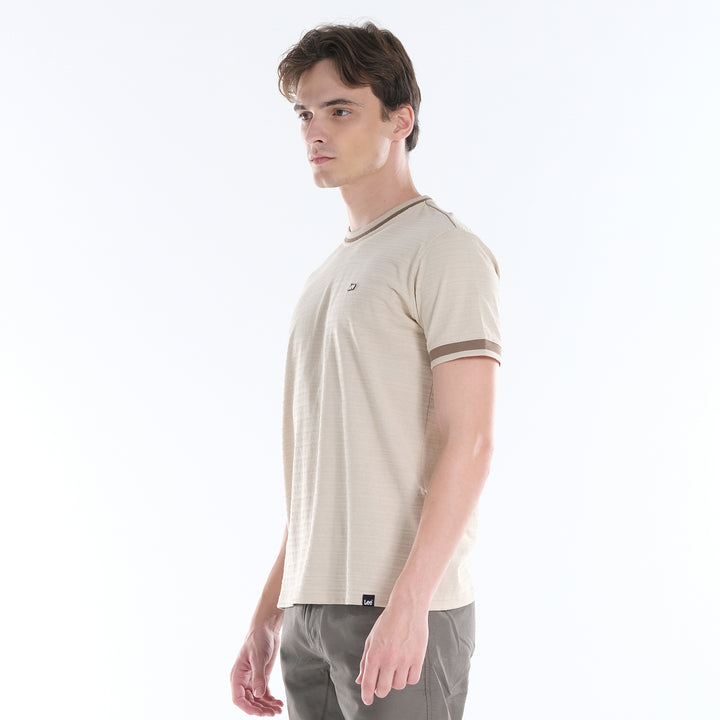 LEE MENS ROUND NECK; TWO-TONED NECKLINE WITH SMALL PATCHED LOGO