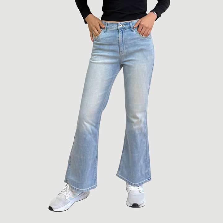 Lee Ladies Regular Bootcut Denim Jeans in Mid Light Shade