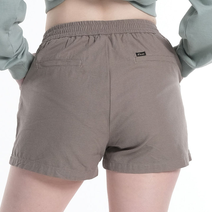 LEE WOMENS EASY SHORTS WITH SMALL EMBROIDERED LOGO