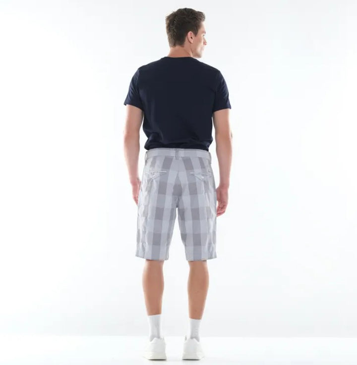 LEE MEN'S CHECKERED CHINO SHORTS