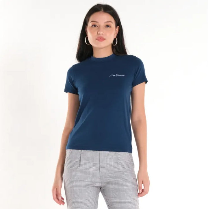 LEE LADIES HIGH-NECK SCRIPT LOGO TEE
