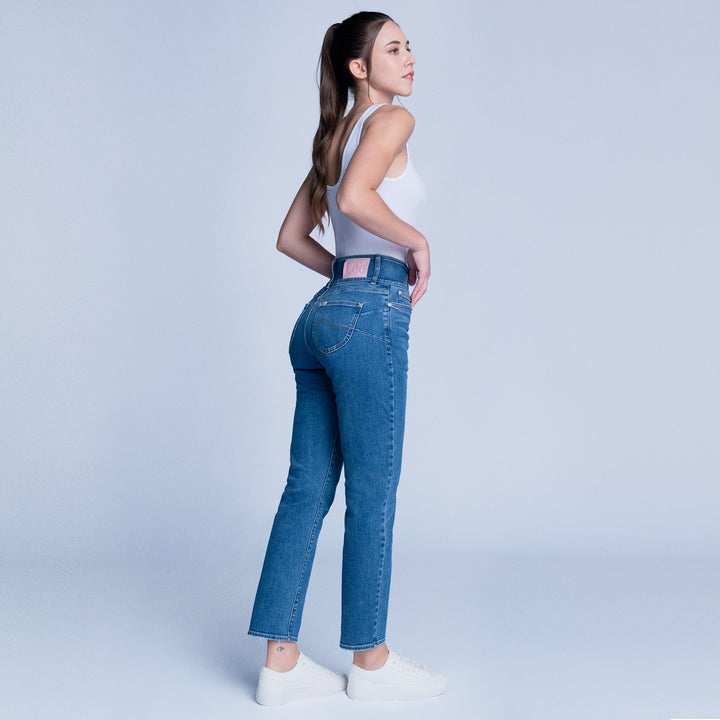 SHAPE MAGIC HIGH RISE REGULAR STRAIGHT JEANS