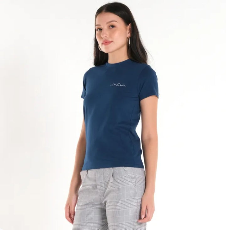 LEE LADIES HIGH-NECK SCRIPT LOGO TEE