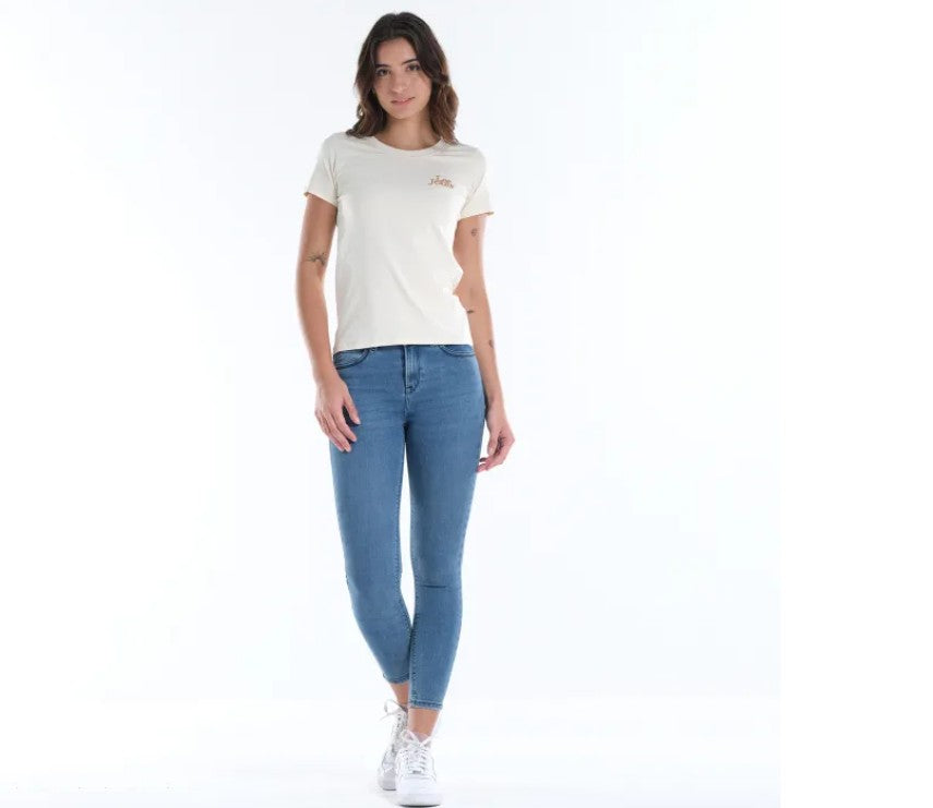 LEE LADIES EMBROIDERED LOGO TEE