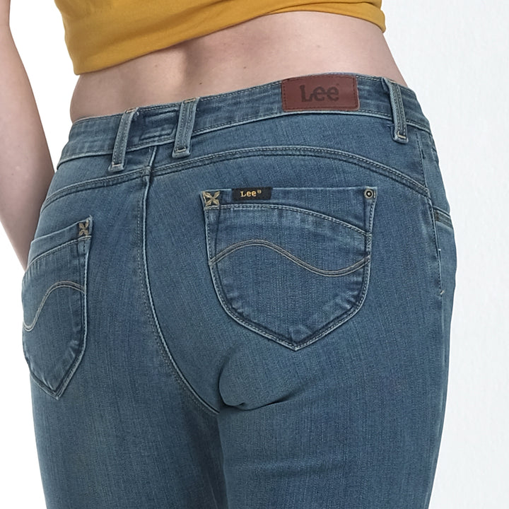 WOMENS SCARLETT DENIM JEANS IN DAISY BLUE