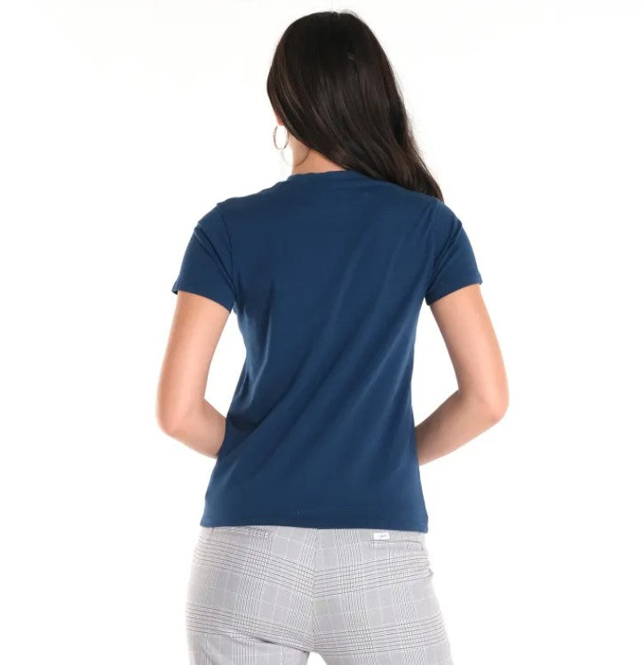 LEE LADIES HIGH-NECK SCRIPT LOGO TEE