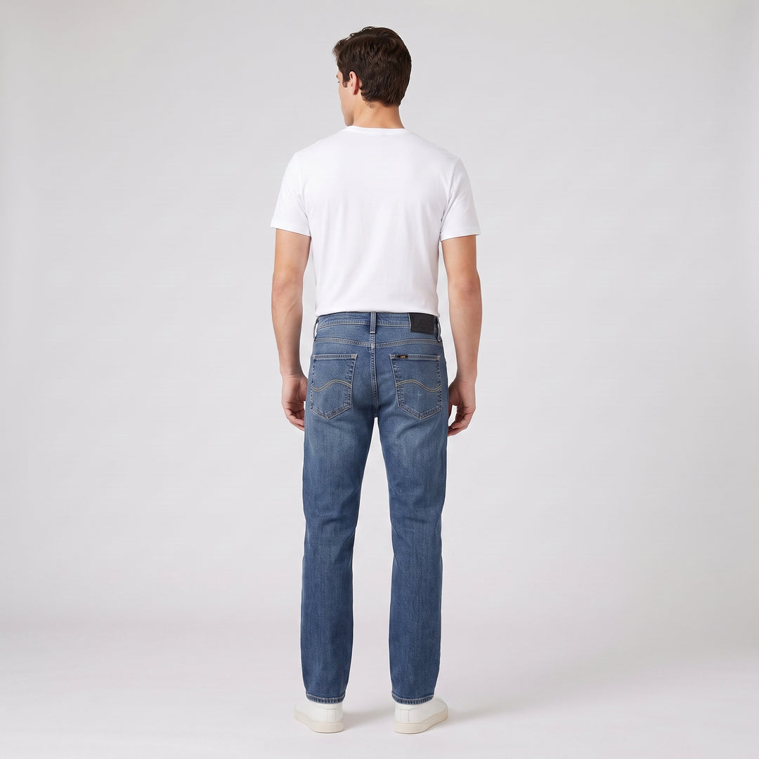 LEE MENS DENIM JEANS LUKE FIT; 28" INSEAM