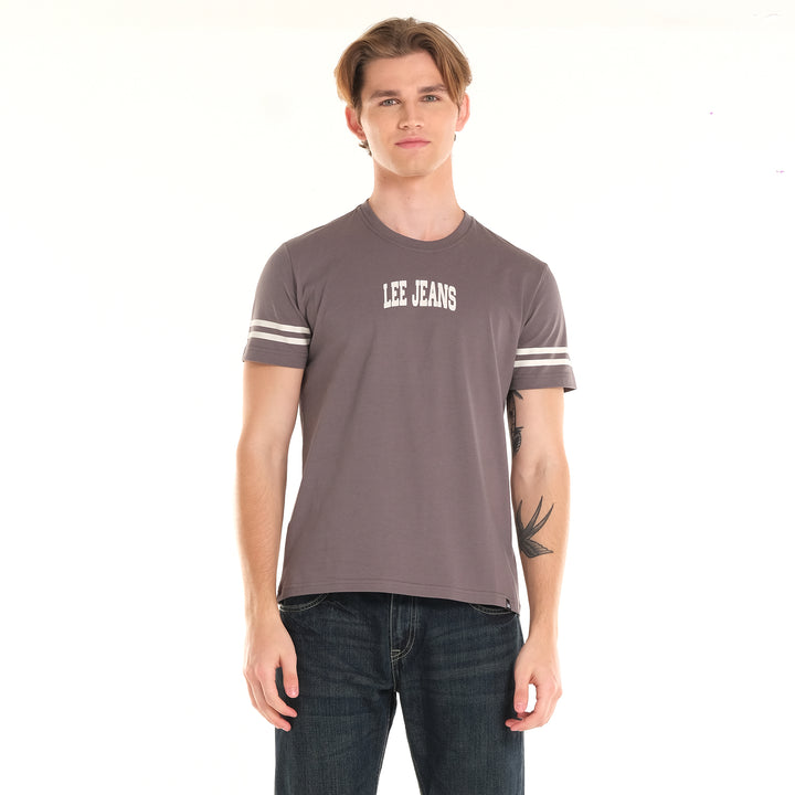 MENS' BASIC LOGO TEE WITH STRIPES ON SLEEVES