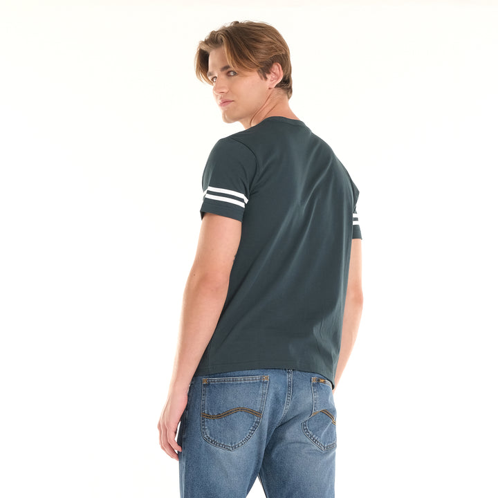 MENS' BASIC LOGO TEE WITH STRIPES ON SLEEVES