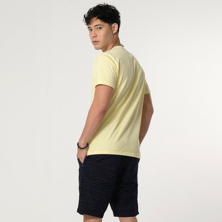 MENS PRINTED LOGO TEE IN MELLOW YELLOW