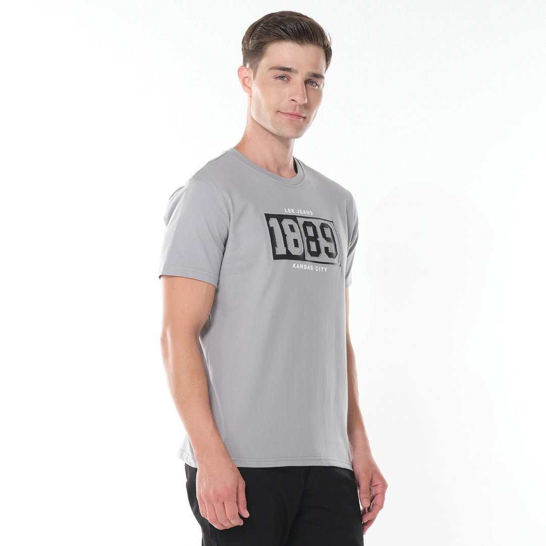 LEE MEN'S 1889 EMBOSSED LOGO TEE
