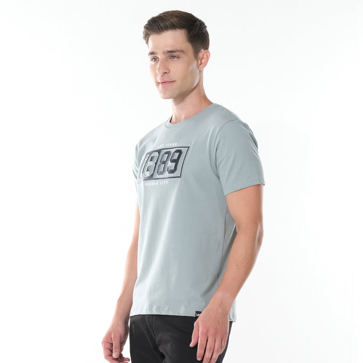 LEE MEN'S 1889 EMBOSSED LOGO TEE