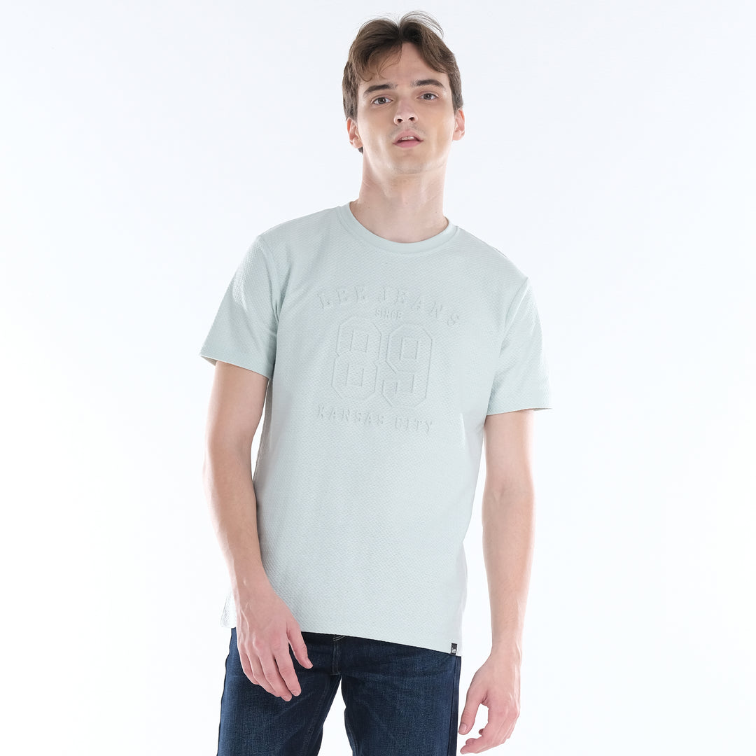 LEE MENS ROUND NECK ZIGZAG TEXTURED FABRIC WITH EMBOSSED PRINT