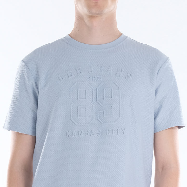 LEE MENS ROUND NECK ZIGZAG TEXTURED FABRIC WITH EMBOSSED PRINT