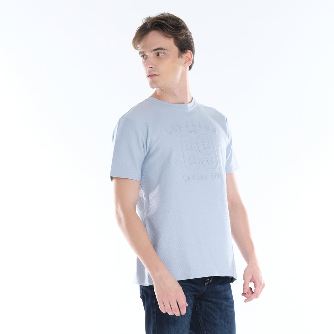 LEE MENS ROUND NECK ZIGZAG TEXTURED FABRIC WITH EMBOSSED PRINT