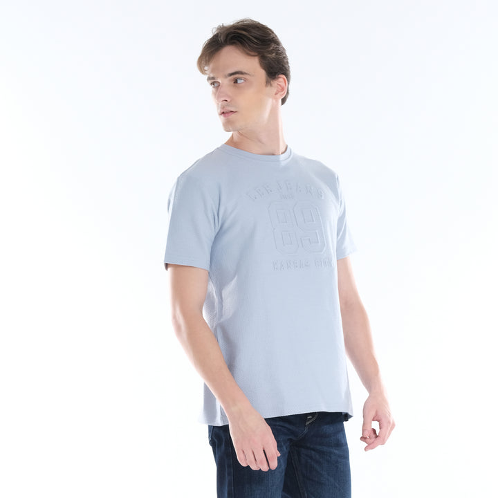LEE MENS ROUND NECK ZIGZAG TEXTURED FABRIC WITH EMBOSSED PRINT