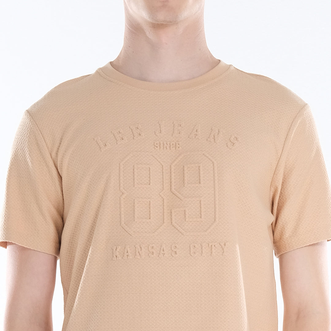 LEE MENS ROUND NECK ZIGZAG TEXTURED FABRIC WITH EMBOSSED PRINT