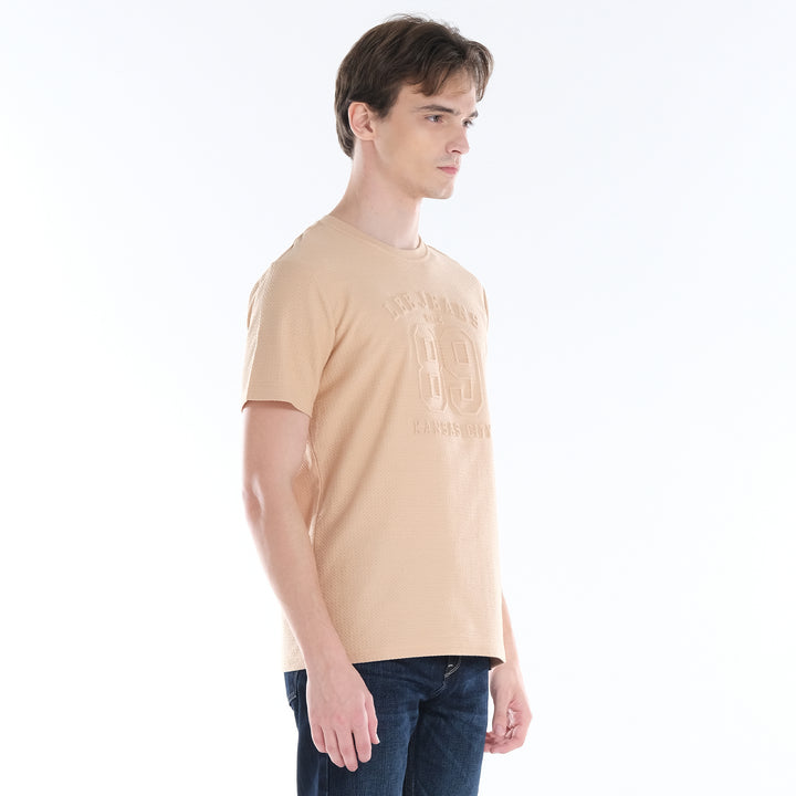 LEE MENS ROUND NECK ZIGZAG TEXTURED FABRIC WITH EMBOSSED PRINT