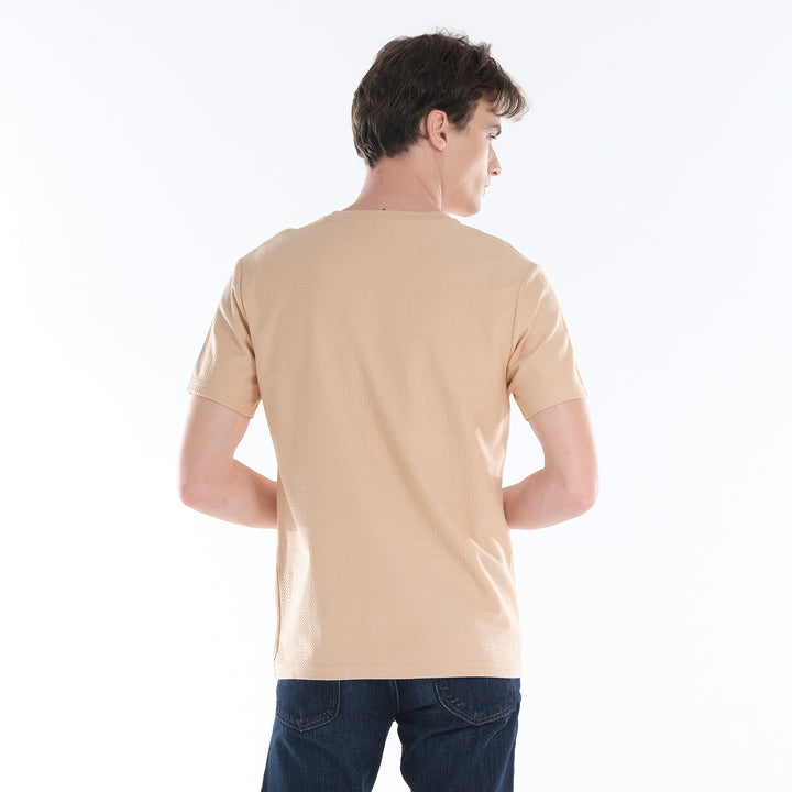 LEE MENS ROUND NECK ZIGZAG TEXTURED FABRIC WITH EMBOSSED PRINT