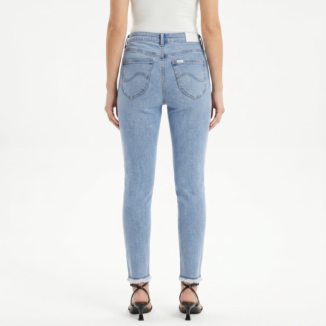 LEE LADIES HIGHWAIST STRAIGHT; CAROL FIT