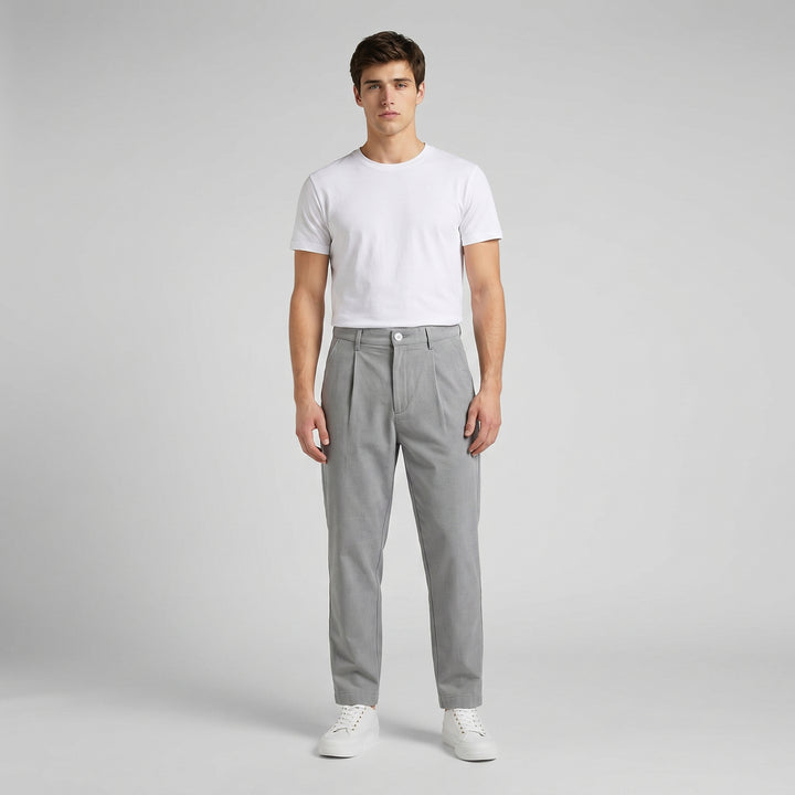 LEE MENS PLEATED COMFORT FIT TROUSER