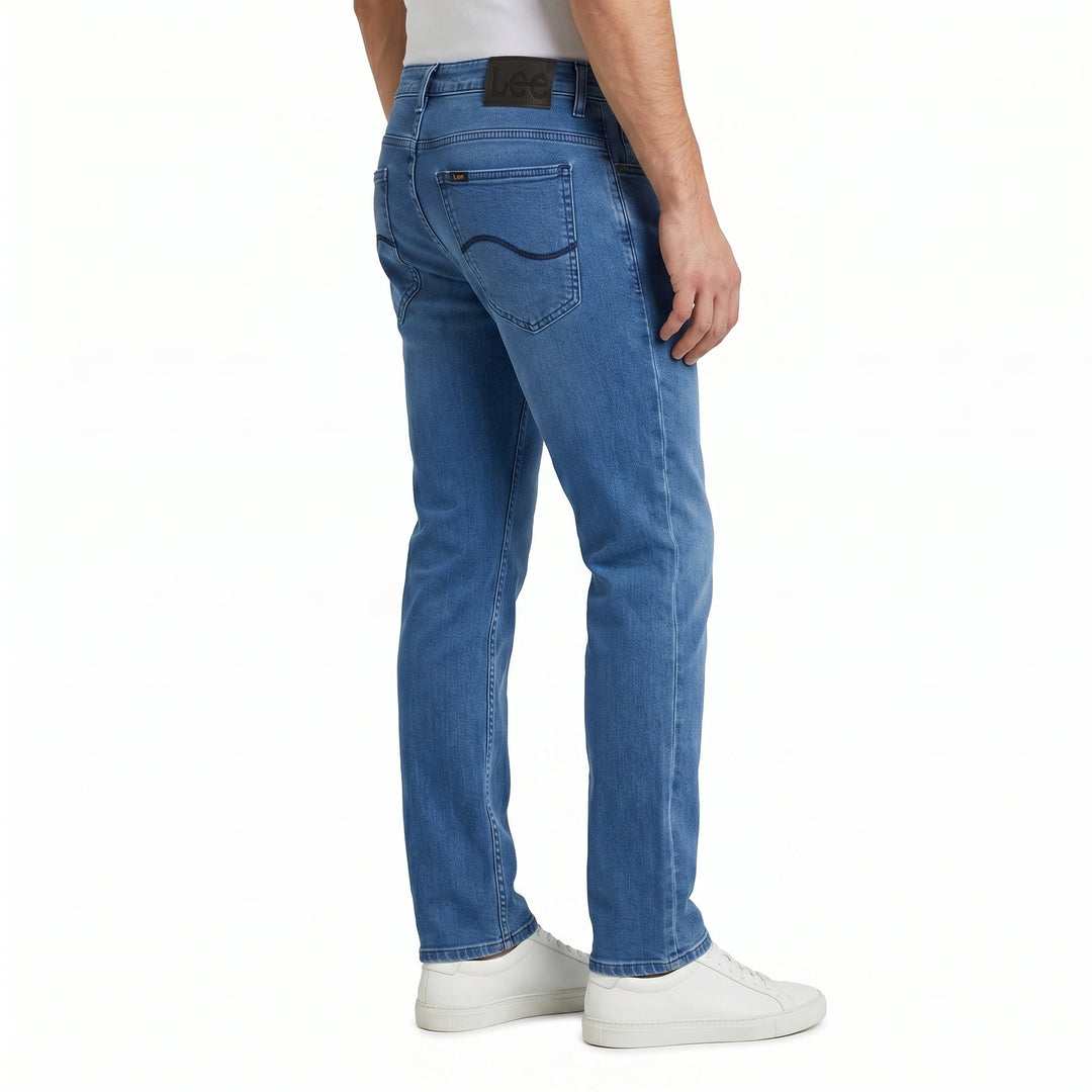 Lee Men Denim Jeans Ramone Fit 28" Inseam in Deep Ocean