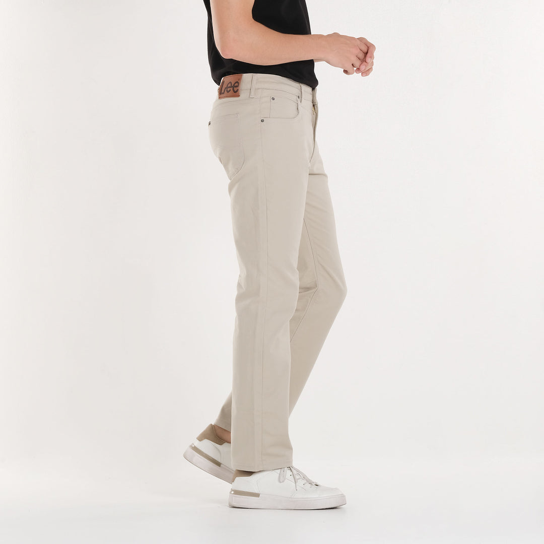 LEE MEN'S BROOKLYN STRAIGHT COLORED PANTS - BEIGE MID-RISE PANTS