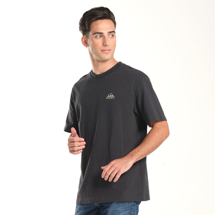 MENS OVERSIZED TRIANGLE LOGO TEE